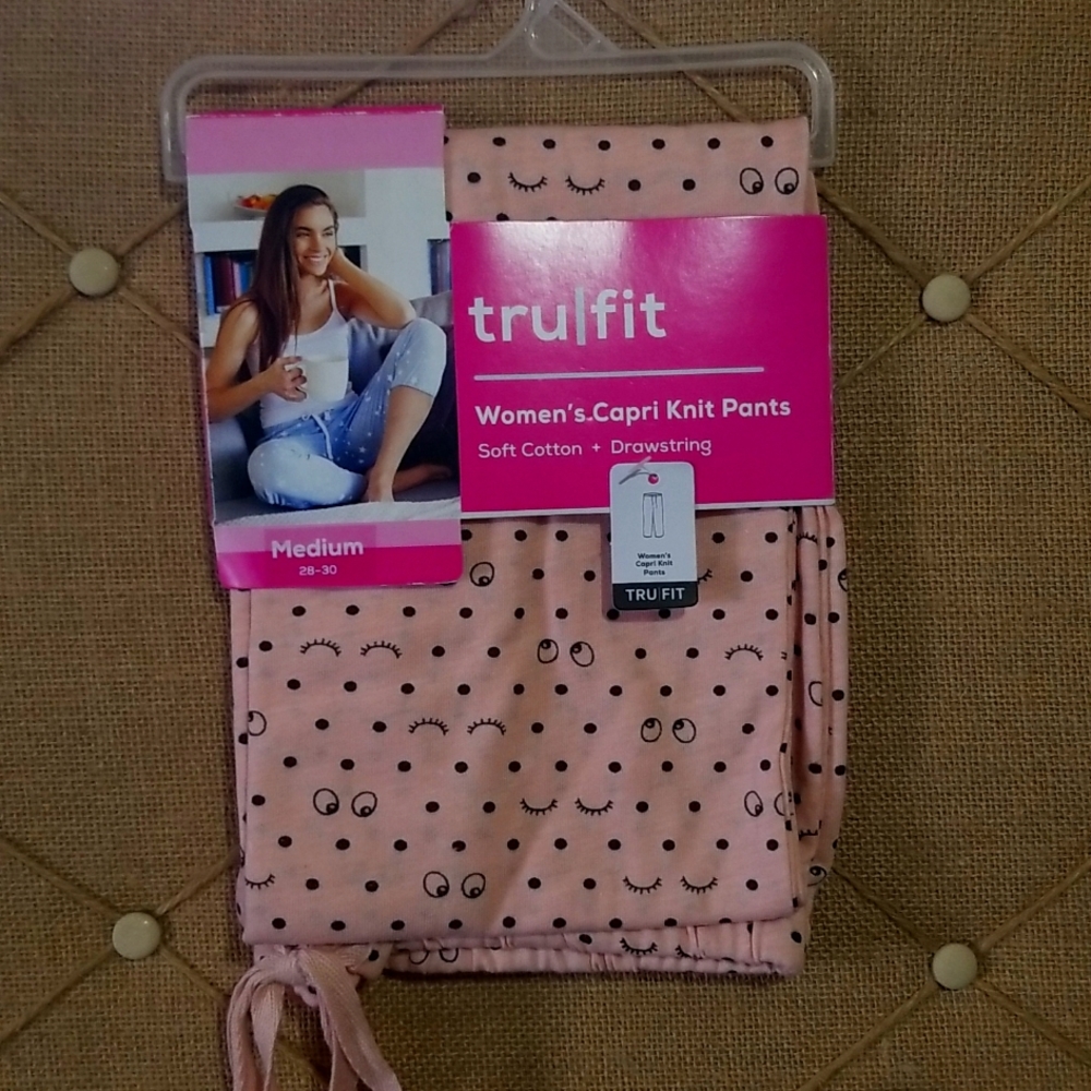 Tru fit woman capri knit pants